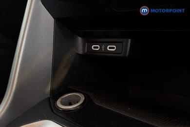 Volkswagen T-Roc Life Manual Petrol SUV - Stock Number (1673728) - 14th supplementary image