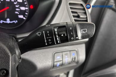 Hyundai I20 Play Manual Petrol Hatchback - Stock Number (1660635) - 7th supplementary image