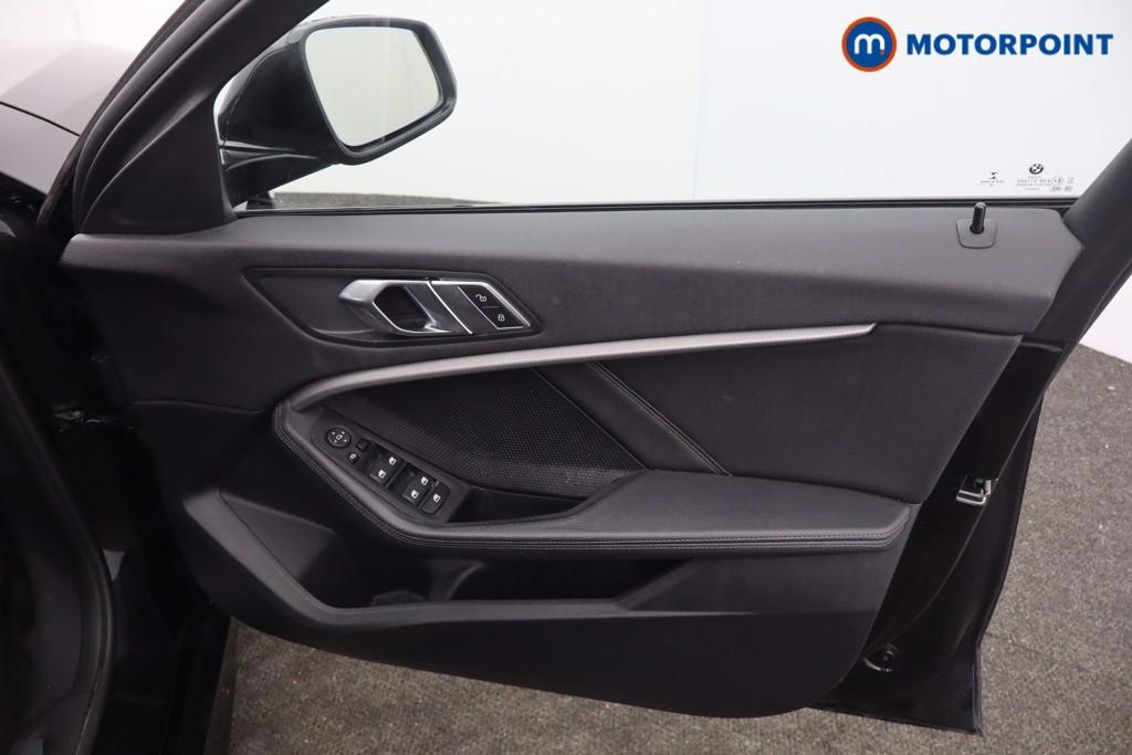 BMW 1 Series M Sport Manual Diesel Hatchback - Stock Number (1661917) - 8th supplementary image