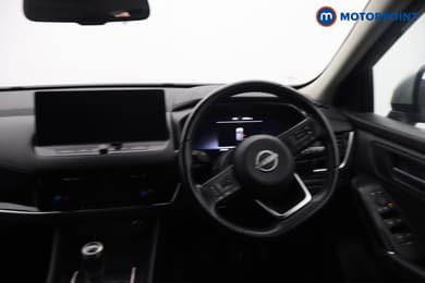 Nissan Qashqai N-Connecta Manual Petrol SUV - Stock Number (1670430) - 9th supplementary image