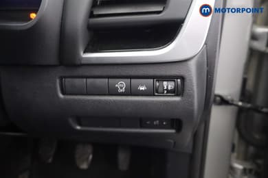 Nissan Qashqai N-Connecta Manual Petrol SUV - Stock Number (1670430) - 13th supplementary image