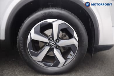 Nissan Qashqai N-Connecta Manual Petrol SUV - Stock Number (1670430) - 29th supplementary image