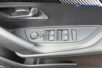 Peugeot 2008 Allure Manual Petrol SUV - Stock Number (1670987) - 3rd supplementary image