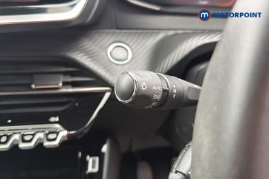 Peugeot 2008 Allure Manual Petrol SUV - Stock Number (1670987) - 9th supplementary image