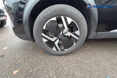 Peugeot 2008 Allure Manual Petrol SUV - Stock Number (1670987) - 38th supplementary image