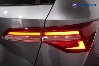 Skoda Karoq Sportline Manual Petrol SUV - Stock Number (1671820) - 13th supplementary image
