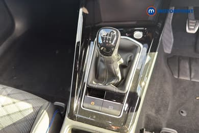 Volkswagen Golf Black Edition Manual Petrol Hatchback - Stock Number (1673583) - 16th supplementary image