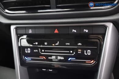 Volkswagen T-Roc Life Manual Petrol SUV - Stock Number (1659416) - 18th supplementary image