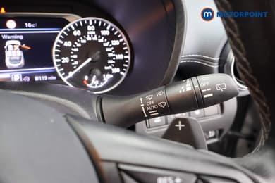 Nissan Juke Tekna Automatic Petrol SUV - Stock Number (1664498) - 9th supplementary image