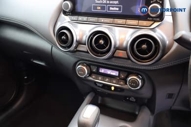 Nissan Juke Tekna Automatic Petrol SUV - Stock Number (1664498) - 12th supplementary image