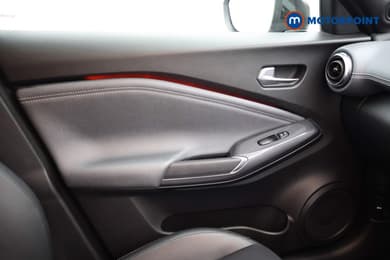 Nissan Juke Tekna Automatic Petrol SUV - Stock Number (1664498) - 17th supplementary image