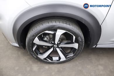 Nissan Juke Tekna Automatic Petrol SUV - Stock Number (1664498) - 1st supplementary image