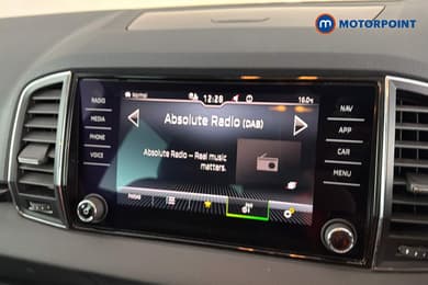 Skoda Karoq Se L Manual Petrol SUV - Stock Number (1669593) - 9th supplementary image