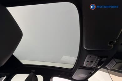Nissan Qashqai Tekna Automatic Petrol SUV - Stock Number (1673879) - 32nd supplementary image