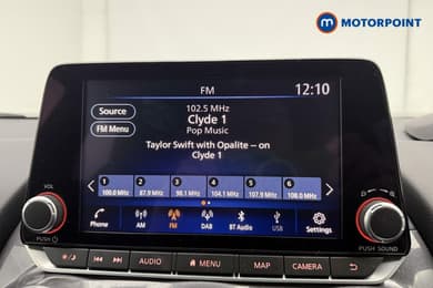 Nissan Juke N-Connecta Manual Petrol SUV - Stock Number (1655783) - 4th supplementary image
