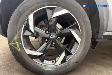 Nissan Juke N-Connecta Manual Petrol SUV - Stock Number (1655783) - 10th supplementary image