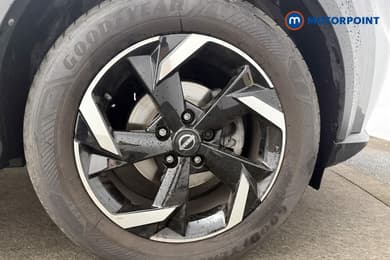 Nissan Juke N-Connecta Manual Petrol SUV - Stock Number (1655783) - 11th supplementary image