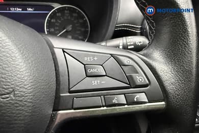 Nissan Juke N-Connecta Manual Petrol SUV - Stock Number (1655783) - 15th supplementary image