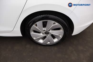 Volkswagen Golf Style Manual Petrol Hatchback - Stock Number (1667862) - 2nd supplementary image
