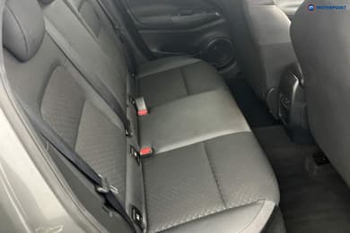 Nissan Juke N-Connecta Manual Petrol SUV - Stock Number (1671606) - 4th supplementary image
