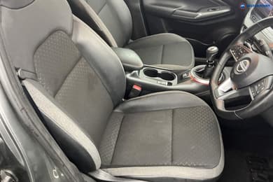 Nissan Juke N-Connecta Manual Petrol SUV - Stock Number (1671606) - 5th supplementary image