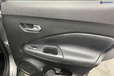 Nissan Juke N-Connecta Manual Petrol SUV - Stock Number (1671606) - 26th supplementary image