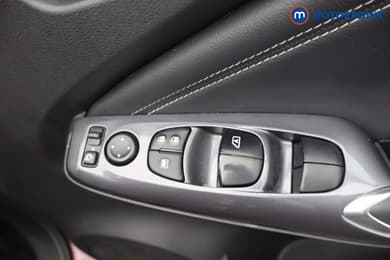 Nissan Juke N-Connecta Manual Petrol SUV - Stock Number (1671623) - 11th supplementary image