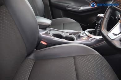 Nissan Juke N-Connecta Manual Petrol SUV - Stock Number (1671623) - 12th supplementary image