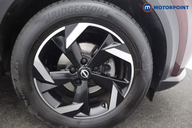 Nissan Juke N-Connecta Manual Petrol SUV - Stock Number (1671623) - 27th supplementary image
