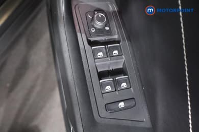 Volkswagen T-Roc Style Automatic Petrol SUV - Stock Number (1649750) - 17th supplementary image