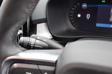 Volvo Xc40 Core Automatic Petrol SUV - Stock Number (1671209) - 8th supplementary image