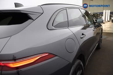 Jaguar F-Pace R-Dynamic Hse Black Automatic Petrol Plug-In Hybrid SUV - Stock Number (1675347) - 32nd supplementary image