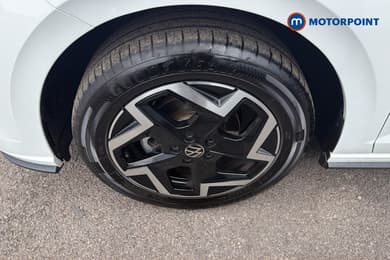 Volkswagen Polo R-Line Manual Petrol Hatchback - Stock Number (1668505) - 42nd supplementary image