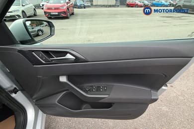 Volkswagen Polo Match Manual Petrol Hatchback - Stock Number (1670139) - 3rd supplementary image