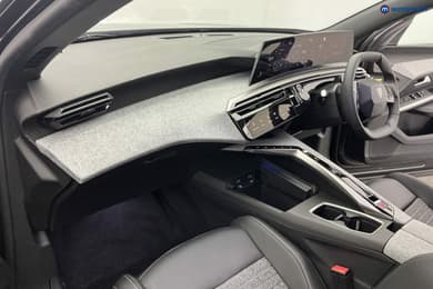 Peugeot 5008 Allure Premium Automatic Petrol SUV - Stock Number (1675631) - 9th supplementary image
