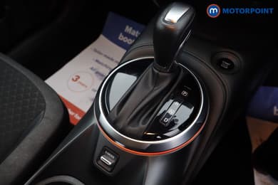 Nissan Juke N-Connecta Automatic Petrol SUV - Stock Number (1667446) - 13th supplementary image
