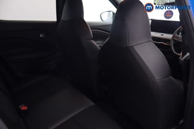 Nissan Juke N-Connecta Automatic Petrol SUV - Stock Number (1667446) - 26th supplementary image