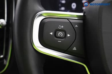 Volvo Xc40 Inscription Pro Automatic Petrol Plug-In Hybrid SUV - Stock Number (1676547) - 13th supplementary image