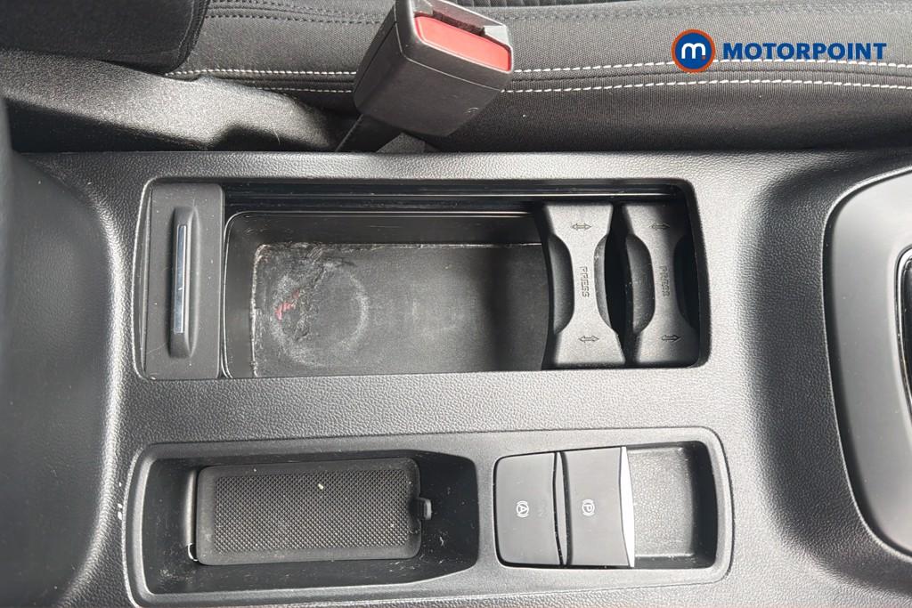 Ford Focus Titanium Manual Petrol Hatchback - Stock Number (1668792) - 16th supplementary image