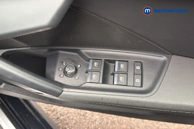 Audi A3 S Line Manual Petrol Hatchback - Stock Number (1676181) - 4th supplementary image