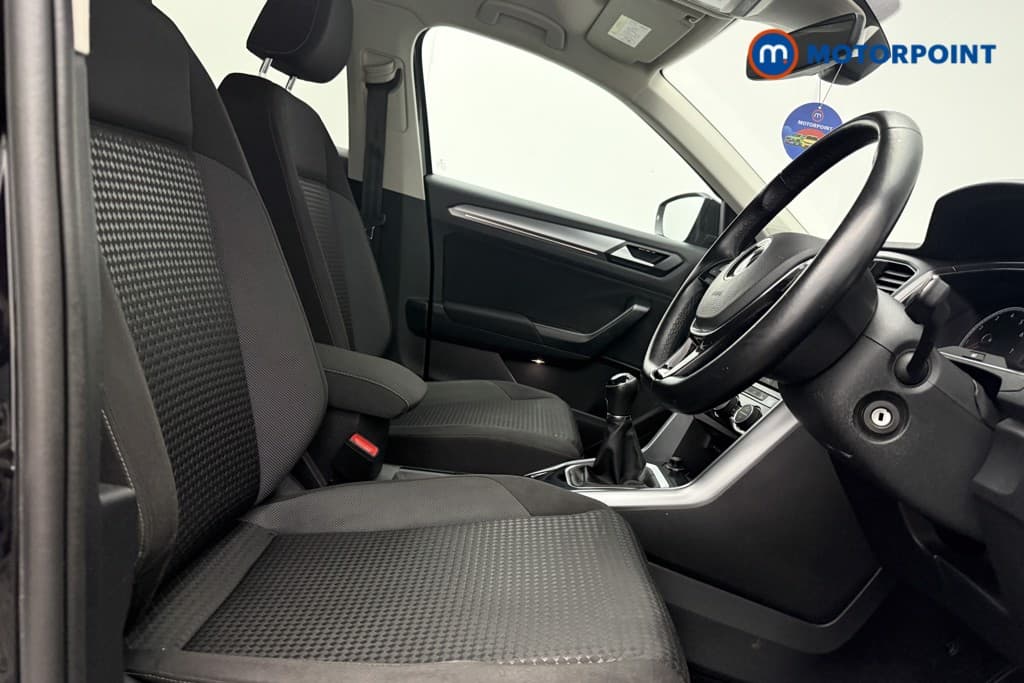 Volkswagen T-Roc Active Manual Petrol SUV - Stock Number (1669811) - 8th supplementary image