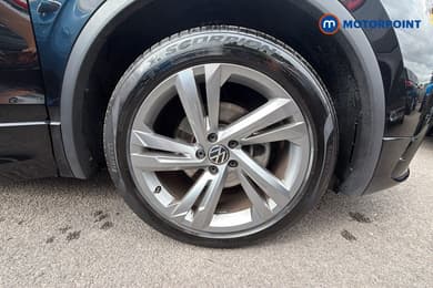 Volkswagen Tiguan R-Line Edition Automatic Petrol SUV - Stock Number (1674709) - 1st supplementary image