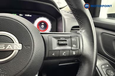Nissan Qashqai N-Connecta Manual Petrol SUV - Stock Number (1675072) - 9th supplementary image