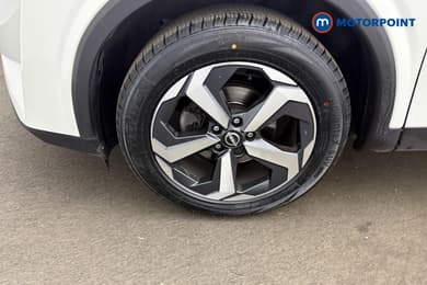 Nissan Qashqai N-Connecta Manual Petrol SUV - Stock Number (1675072) - 24th supplementary image