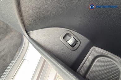 Mercedes-Benz GLC Urban Edition Automatic Diesel Plug-In Hybrid SUV - Stock Number (1676677) - 25th supplementary image