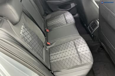 Volkswagen Golf R-Line Manual Petrol Hatchback - Stock Number (1672674) - 4th supplementary image