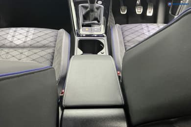 Volkswagen Golf R-Line Manual Petrol Hatchback - Stock Number (1672674) - 11th supplementary image