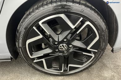 Volkswagen Golf R-Line Manual Petrol Hatchback - Stock Number (1672674) - 38th supplementary image