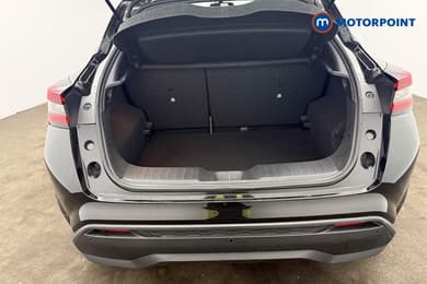 Nissan Juke N-Connecta Automatic Petrol-Electric Hybrid SUV - Stock Number (1666950) - 6th supplementary image