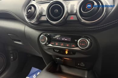 Nissan Juke N-Connecta Automatic Petrol-Electric Hybrid SUV - Stock Number (1666950) - 14th supplementary image